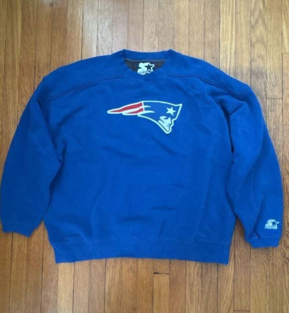 Starter New England Patriots Embroidered Logo Crewneck Sweatshirt X-Large
